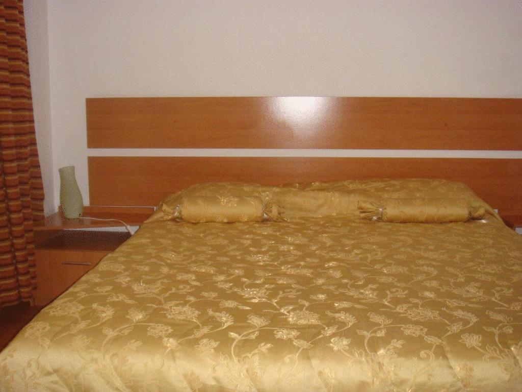 Villa Edera Residence - Gazda Profesionista บูคาเรสต์ ห้อง รูปภาพ