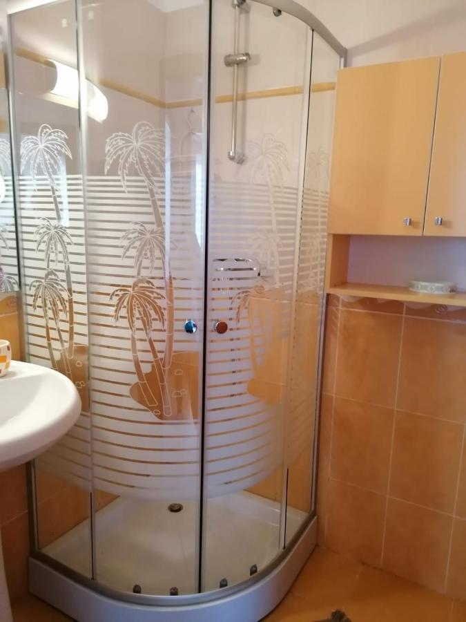 Villa Edera Residence - Gazda Profesionista บูคาเรสต์ ภายนอก รูปภาพ